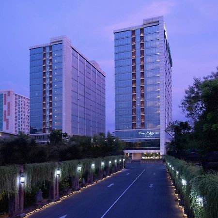 เดอะ อลานา โยกยาการ์ตา โฮเต็ล แอนด์ คอนเวนชั่น เซ็นเตอร์ Hotel สเลมาน ภายนอก รูปภาพ