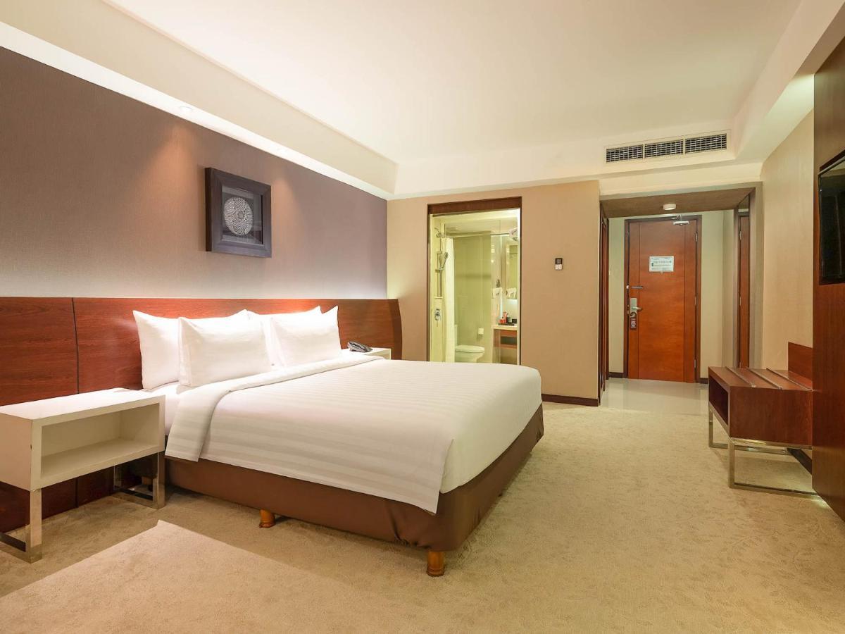 เดอะ อลานา โยกยาการ์ตา โฮเต็ล แอนด์ คอนเวนชั่น เซ็นเตอร์ Hotel สเลมาน ภายนอก รูปภาพ